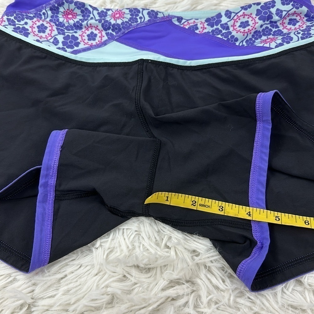 Lululemon Groovy Run Short Black / Quilt Summer13 5 / Power Purple - Picture 2 of 5